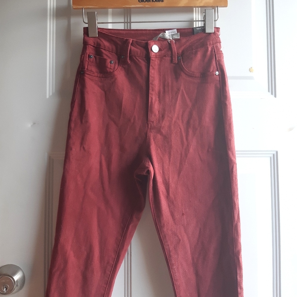 Hi Rise Jeans - Picture 9 of 10